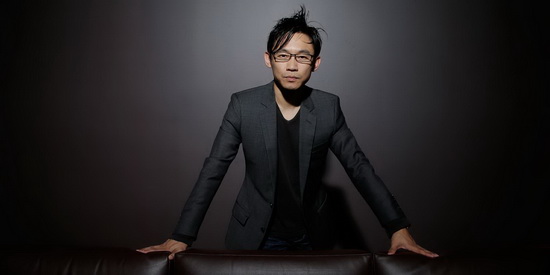 https://screenrant.com/wp-content/uploads/2016/11/James-Wan-Director-Promo-Shot.jpg
